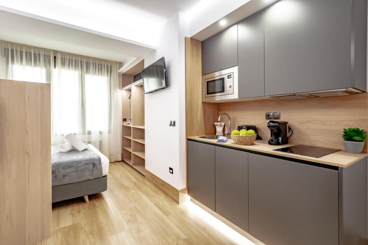 Dobohomes - Montesa 20 Apartamentos Madrid Eksteriør bilde