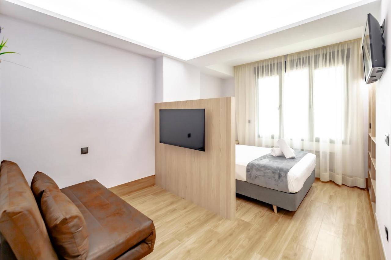 Dobohomes - Montesa 20 Apartamentos Madrid Eksteriør bilde